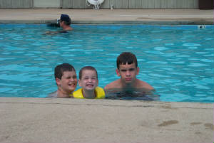 vacation2003boysinthepool.jpg